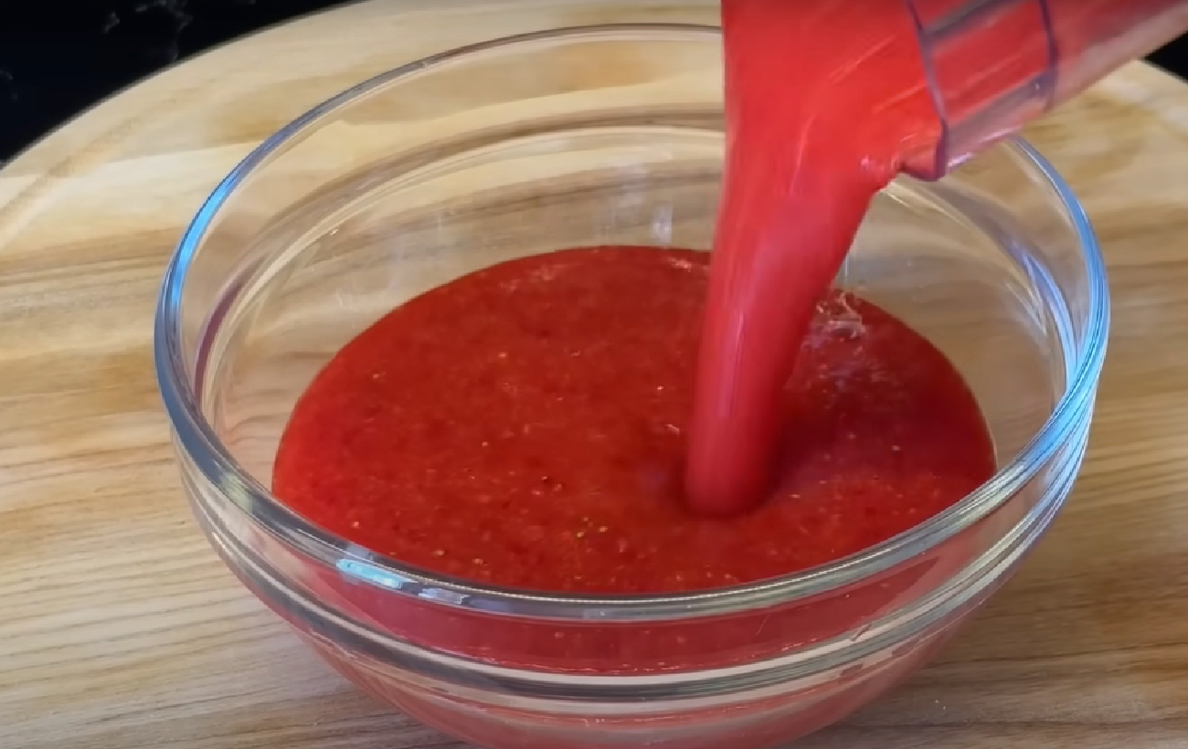 Полуничне тирамісу в стакані: надзвичайно простий рецепт популярного десерту від Лілії Цвіт